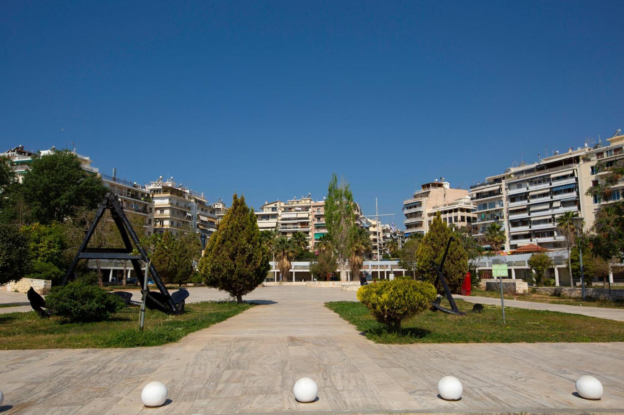 Zeas Apartment Пірей Екстер'єр фото