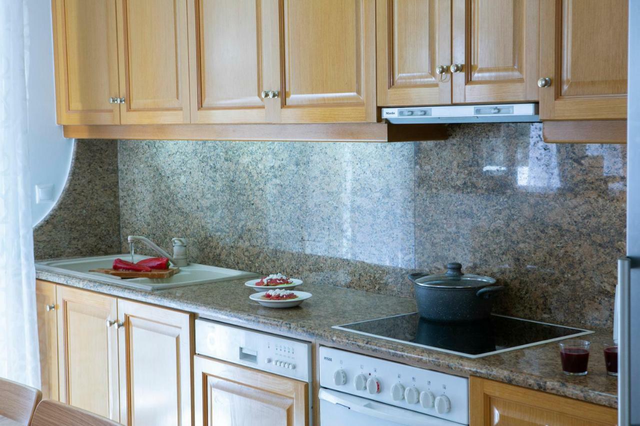 Zeas Apartment Пірей Екстер'єр фото