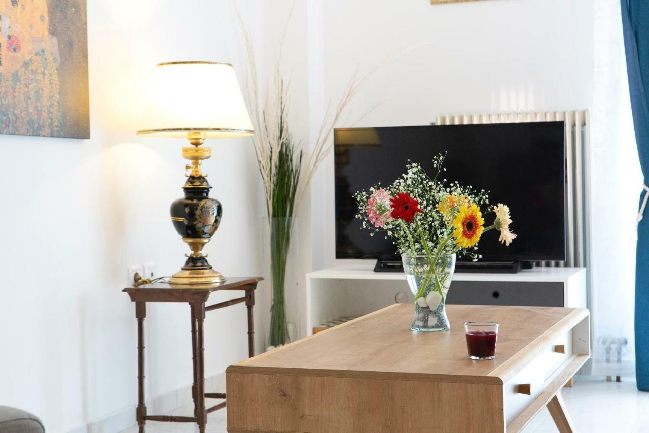 Zeas Apartment Пірей Екстер'єр фото